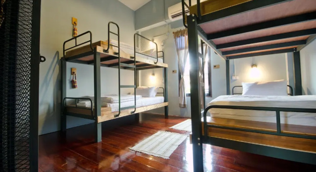 Кровать в общем номере Talardkao Balcony Krabi