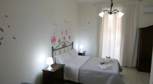 Четырёхместный семейный номер Standard с балконом B&B Dimora Cirillo