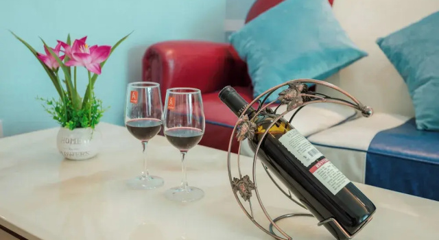Номер Comfort Tuxi International Apartment