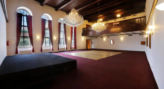 Hotel Magnolia, Забронировать Отель Отели Czech central mountains 3 звезды, 3*