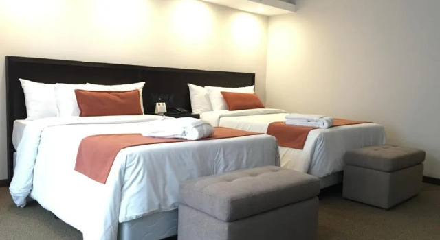 Suite Crystal Tower