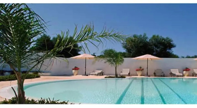 Spacious Double Room in Ancient Masseria Near the sea in a Quiet Olive Trees