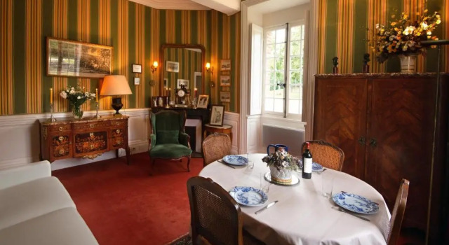 Коттедж c 1 комнатой Château-Hôtel de Bourron
