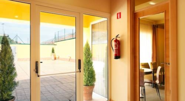 Hostal Gala, Varaa Hotelli Calahorra La Rioja