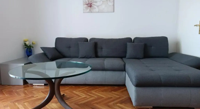 Апартаменты с 3 комнатами Apartmani Ivanić