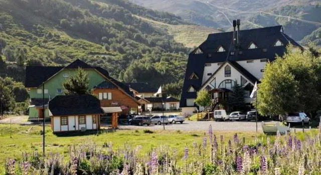 Hotel Village Catedral, Забронировать Отель Отели в центре Сан-Карлос-де-Барилоче, в центре