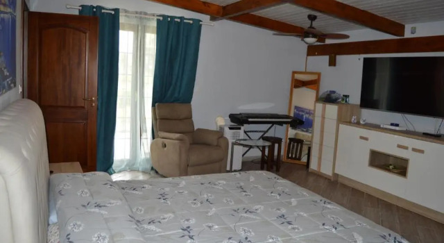 Villa Carmen, Rezervați Vilă Mondragone Campania