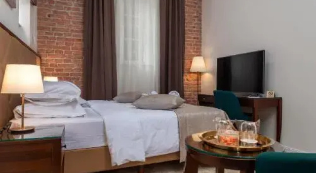 Luxury rooms Tilia, Забронировать Отель Отели Загреба 4 звезды, рядом с Zagreb Stone Gate, 4*