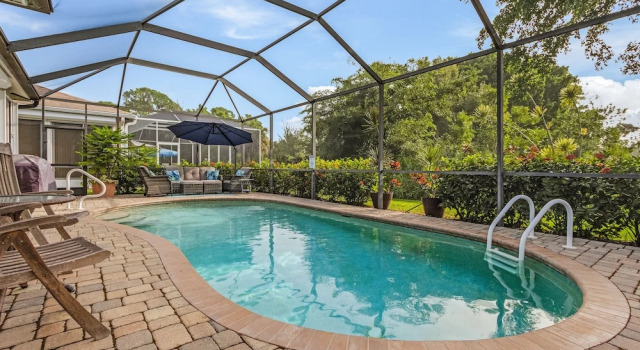 Sunshine Daydream Our Beautiful Monthly Pool Home! 3 Bedroom Home by RedAwning