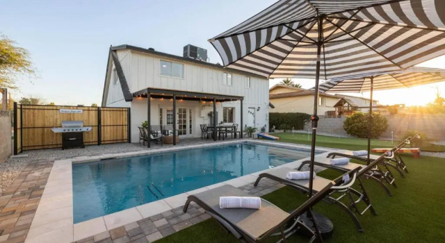 Коттедж Scottsdale Valley Vista 4 Bedroom Home by RedAwning