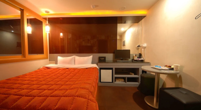 Hyu N Motel