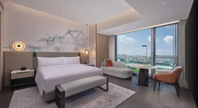 Номер Executive Hilton Huizhou