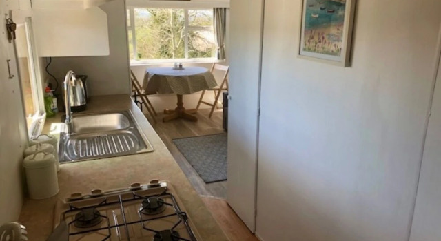 Cosy Rural Lodge at Goldhill Glamping - Sleeps 4