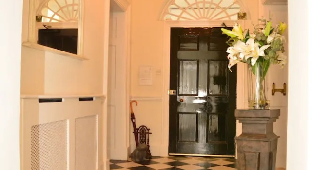 The Mill House, Reservar Hotel Reading Berkshire