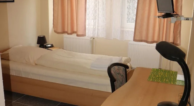 Economy room Hotel Apex
