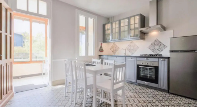 Gîte Pougy, 3 pièces, 5 personnes - FR-1-543-79, Réserver Hôtel Mesnil-Saint-Père 