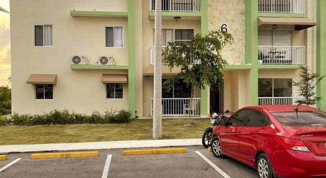 Apt in Punta Cana 7 Minutes From Airport , Beaches, Book Hotel Hoteller i Veron med parkering, Parkering