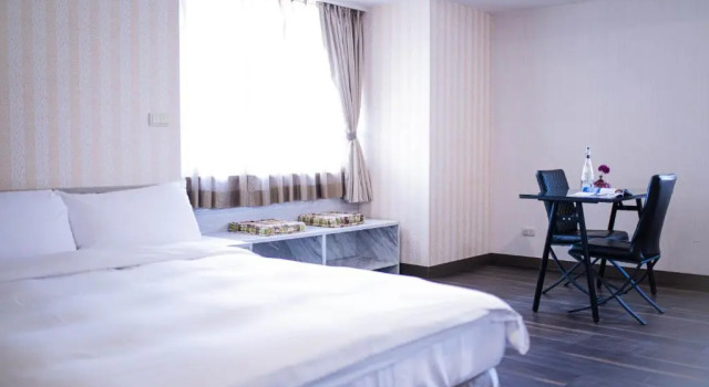 Run Of House West Hotel