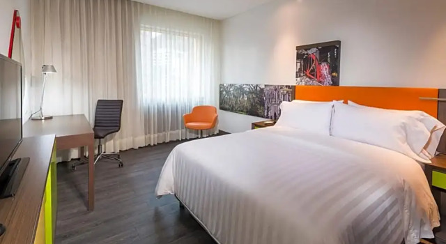 Двухместный номер для гостей с ограниченными возможностями (душ) Hampton by Hilton Bogota Usaquen