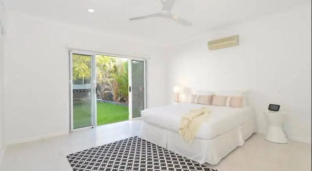 Kewarra Beach House - Luxury Holiday House, Book Feriehus Kewarra Beach Cairns Beaches