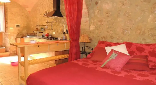 Oliva Rossa, Buchen Sie Hotel Semproniano 