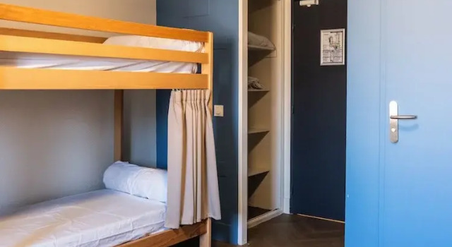 Кровать в общем номере (мужской номер) Hostel Coeur de cité