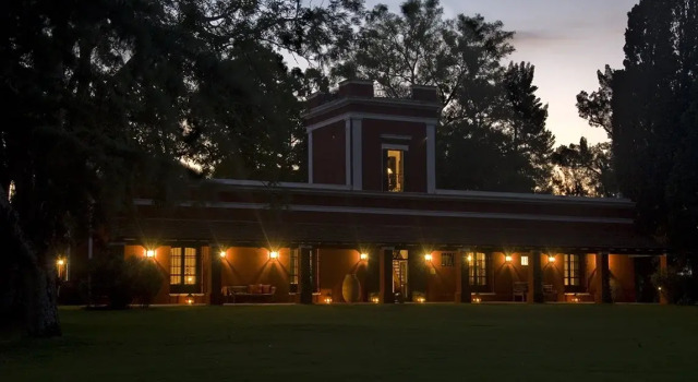 Estancia La Bamba de Areco, Забронировать Отель Бизнес-отели Сан-Антонио-де-Ареко, 4* 5*