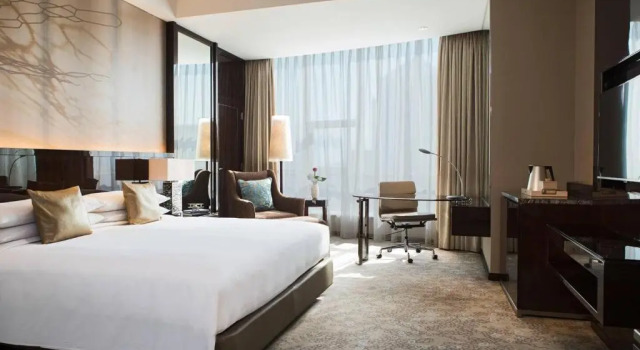 Двухместный номер Club Renaissance Shanghai Pudong Hotel