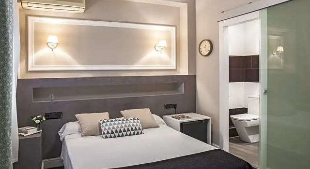 Номер Standard AinB B&B Eixample-Muntaner
