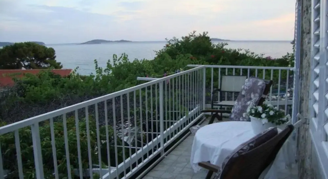 Apartments Villa Mare - One Bedroom Apartment With Balcony and Sea View