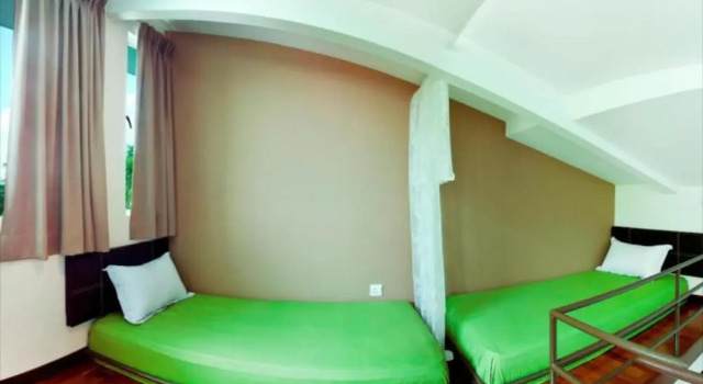 Семейный номер Standard с балконом Hotel O Vince Villa