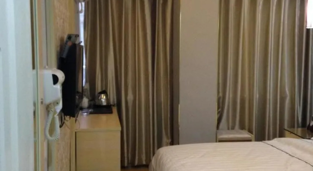 Guangzhou Kaihong Hotel, Prenota Hotel Hotel a Guangdong con parcheggio, Parcheggio