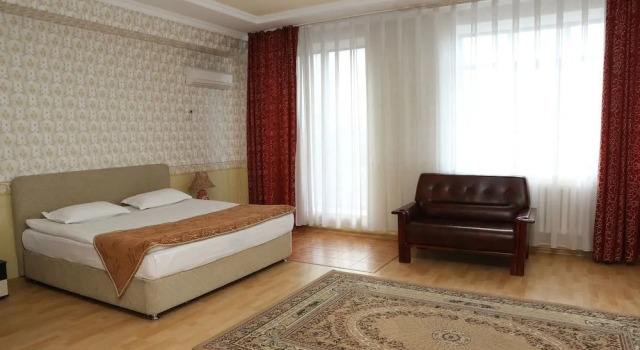 Forpost ID, Prenota Hotel Hotel a Almaty con parcheggio, Parcheggio