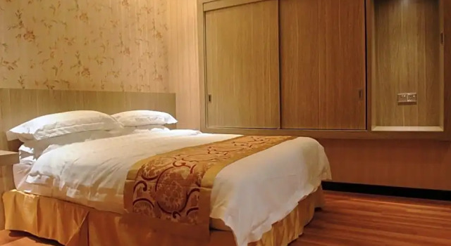 Двухместный номер Deluxe Mandarin Hotel Kota Kinabalu