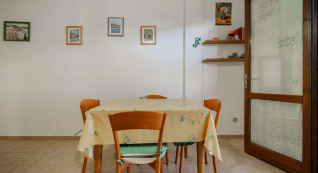Bilo Sofi with small terrace overlooking the large garden very close to the center of Marina di Camp-BILO SOFI CON GIARDINO, Book Hotel Campo nell'Elba Elba