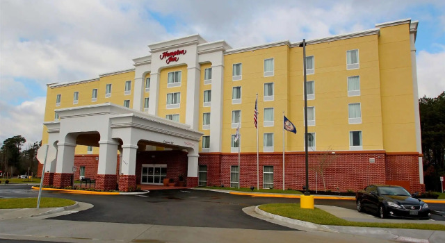 Seng i sovesal Hampton Inn Suffolk
