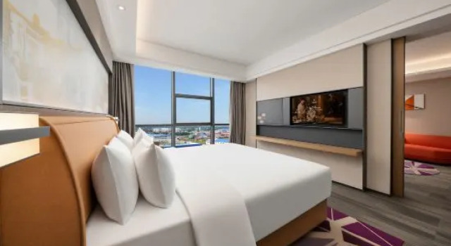 Двухместный люкс Business Hampton by Hilton Nantong Qingnian East Road