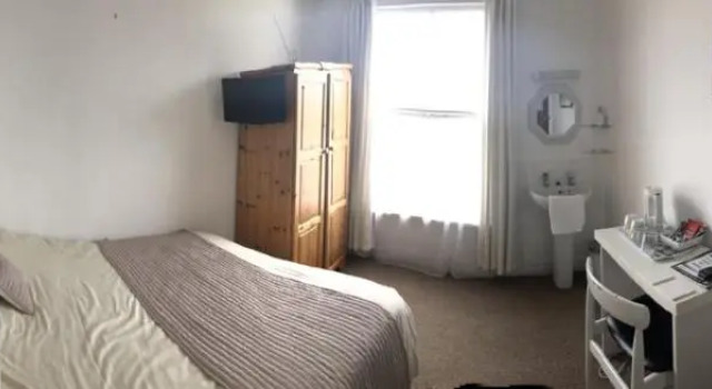 Двухместный номер Economy Admiral Hotel