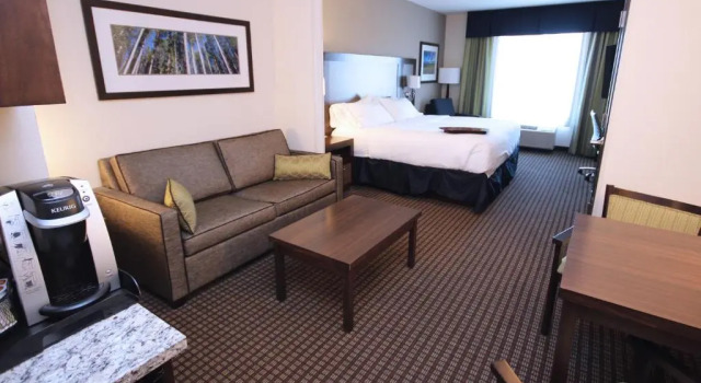 Двухместный номер Standard Holiday Inn Express Hotel & Suites Belgrade by IHG