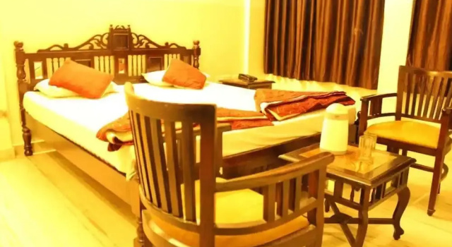 Двухместный номер Deluxe Hotel Chit Chat Palace