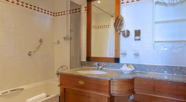 Двухместный полулюкс Alderley Edge Hotel