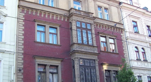 Black Eagle Apartments