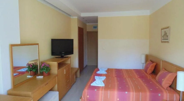 Oasis Park Hotel, Забронировать Отель Отели области Бургас с бассейном, Бассейн