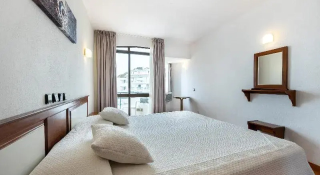 Двухместный номер Standard с балконом и рядом с пляжем Salema Beach Hotel