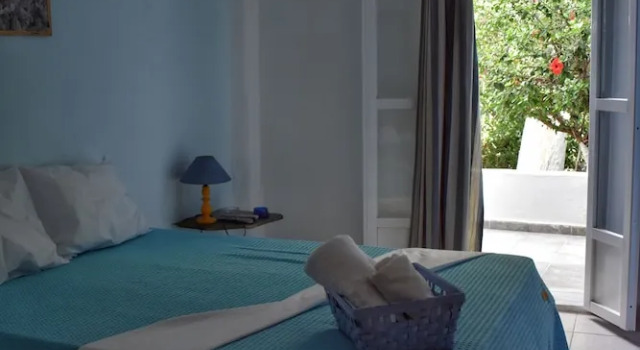Alisahni, Prenota Hotel Vari Syros