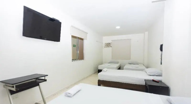 Четырёхместный номер Economy Hotel Villa Real