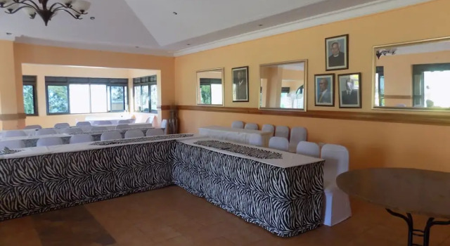 Heritage Country Club, Rezerwuj Hotel Rukungiri Southern Uganda