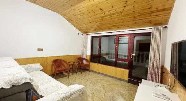 Люкс Jizhou Jiushanding Yinlu Chinese Inn Homestay