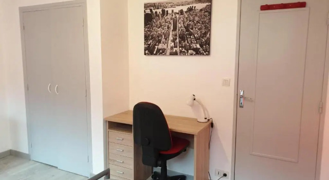 T1 Bis centre villeTarbes (logement entier), Rezervovat Apartmán Hotely v Hautes-Pyrénées s parkováním, Parkování