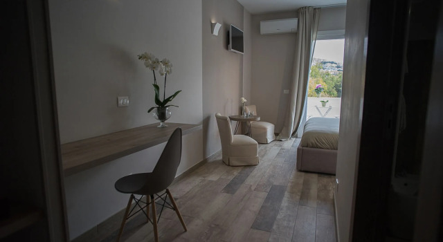 B&B Sorahnia Design House